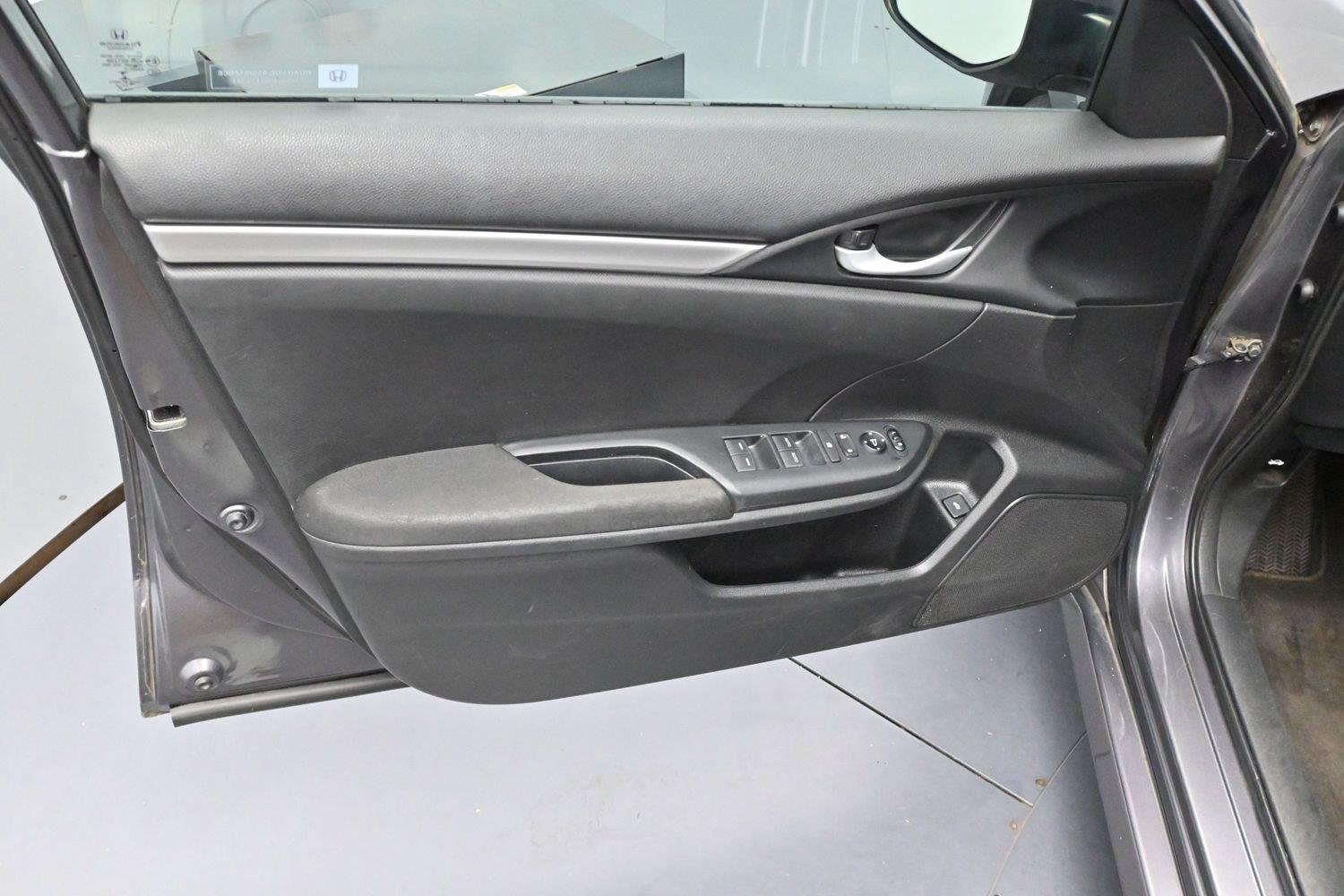 Used 2018 Honda Civic LX image 9