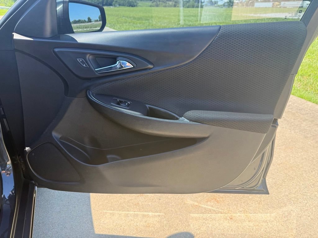Used 2018 Chevrolet Malibu LT FWD image 21