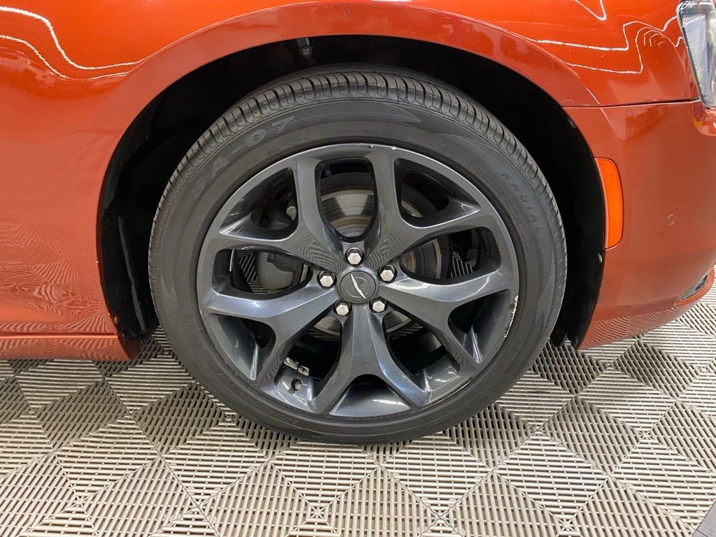 Used 2021 Chrysler 300 S image 2