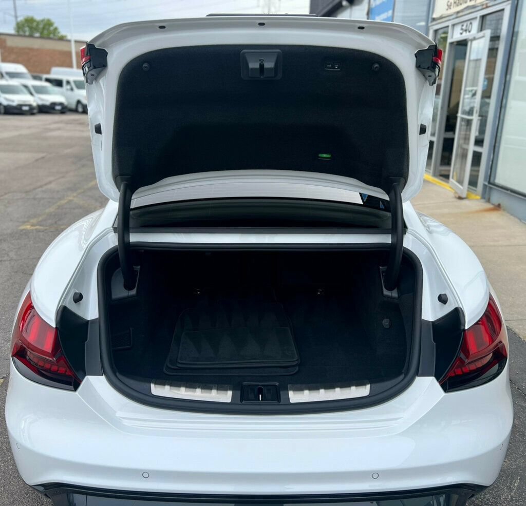 Used 2022 Audi e-tron GT Premium Plus AWD/4WD image 9