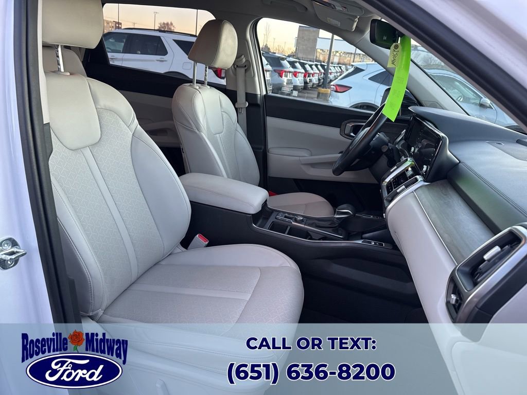 Used 2023 Kia Sorento EX image 34