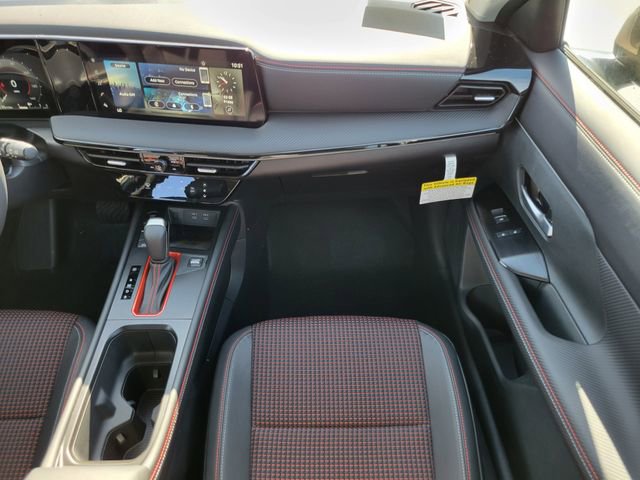 New 2025 Nissan Kicks SR image 28