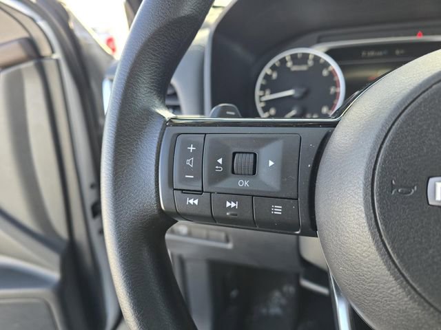 Used 2023 Nissan Rogue SV image 15