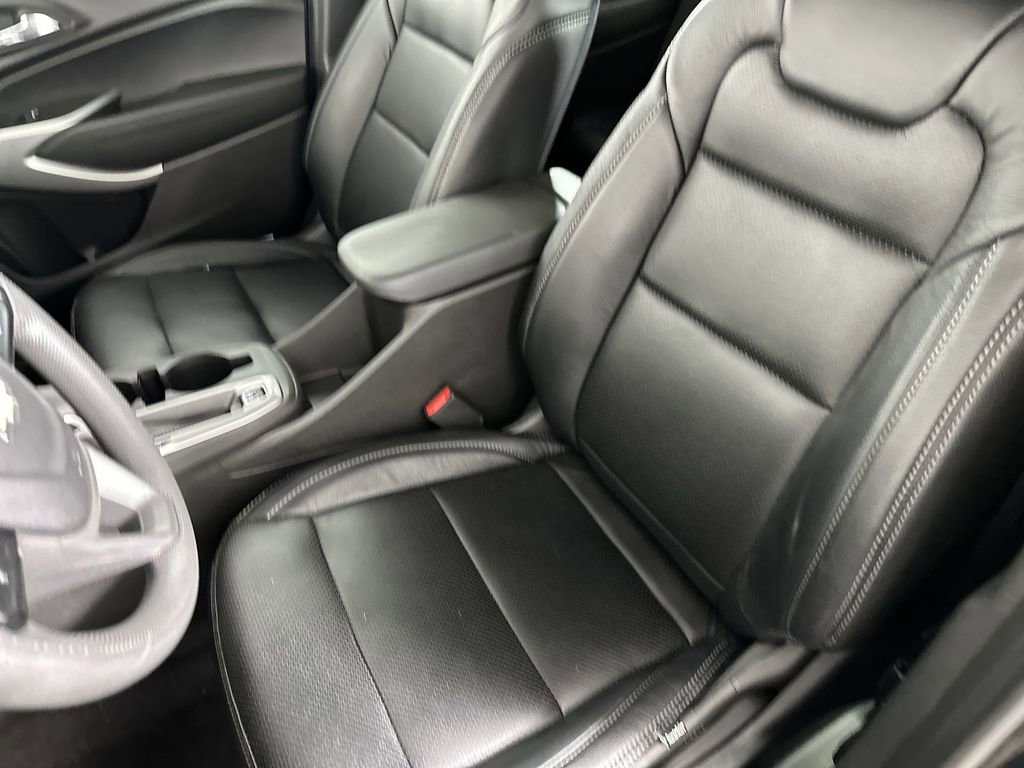 Certified 2024 Chevrolet Trax LS w/ LS Convenience Package FWD image 21