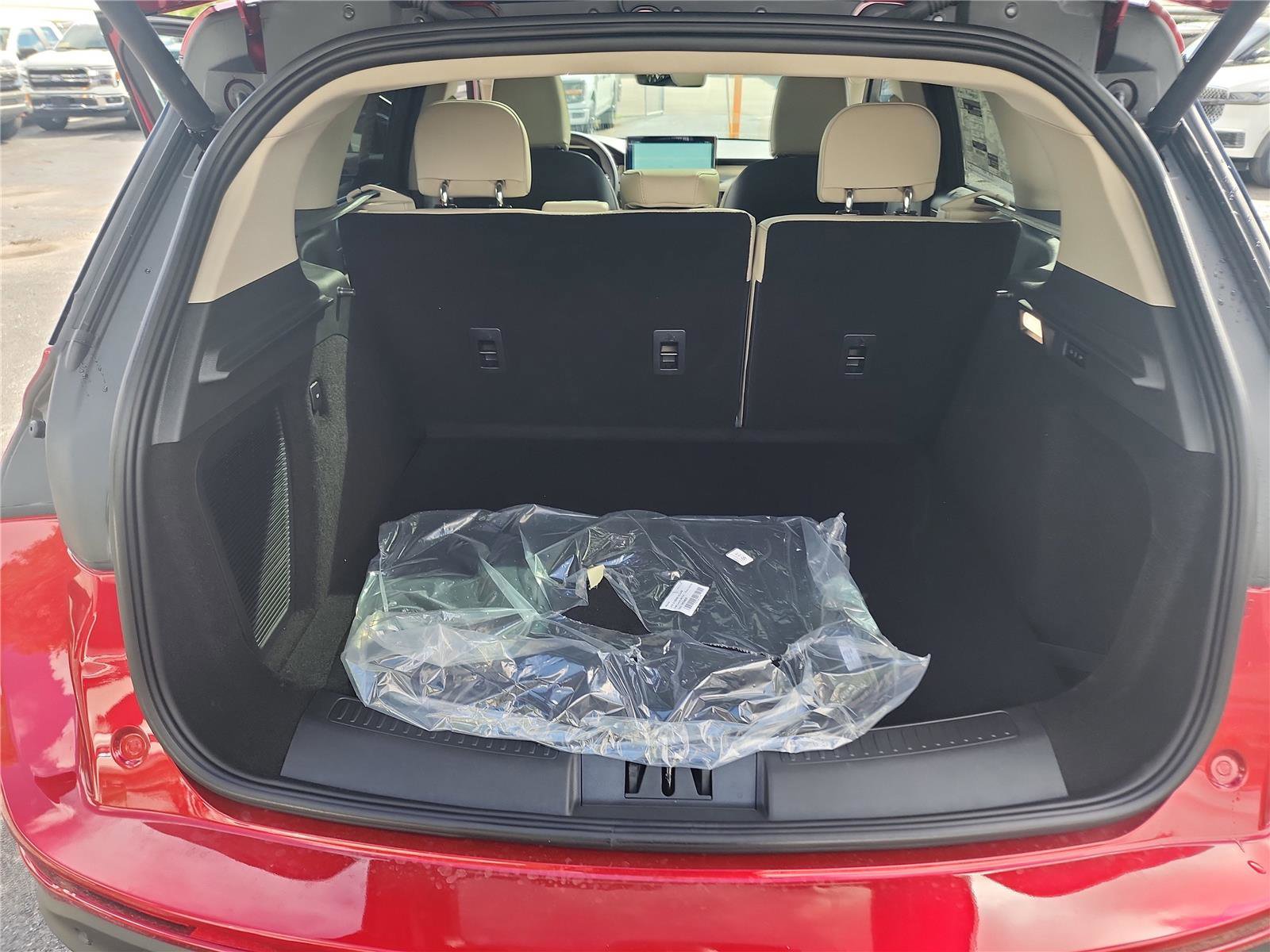 New 2026 Lincoln Corsair Premiere image 18