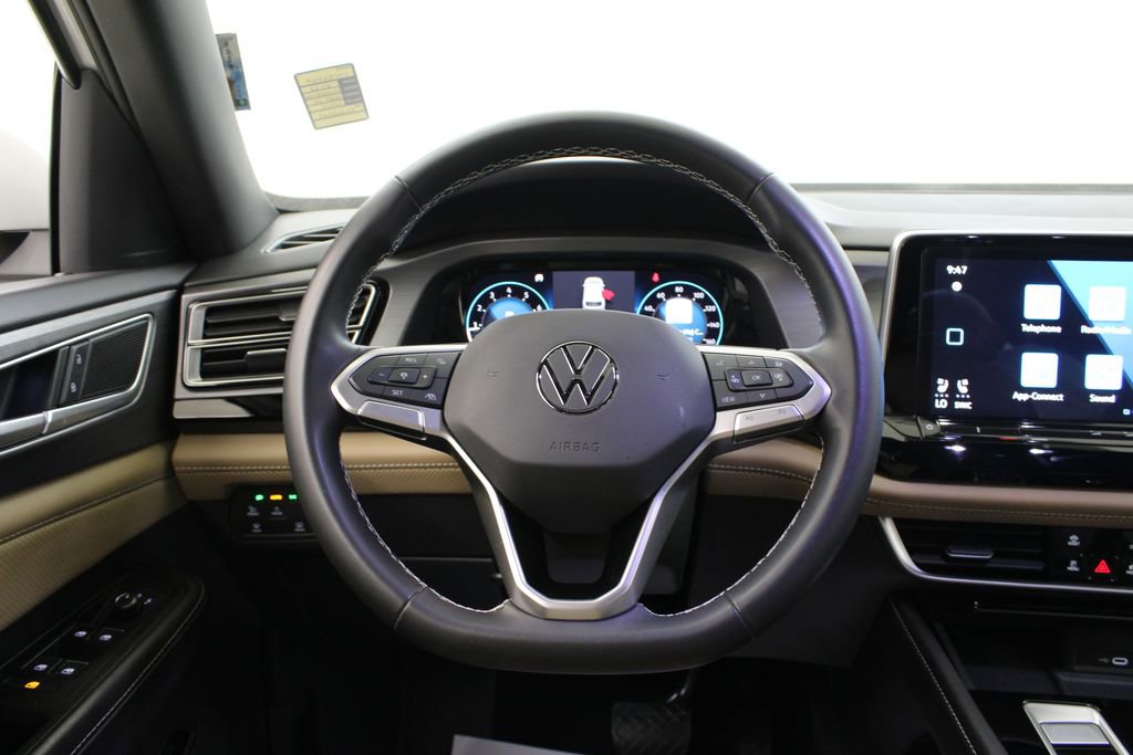 Certified 2024 Volkswagen Atlas Cross Sport SE FWD image 22
