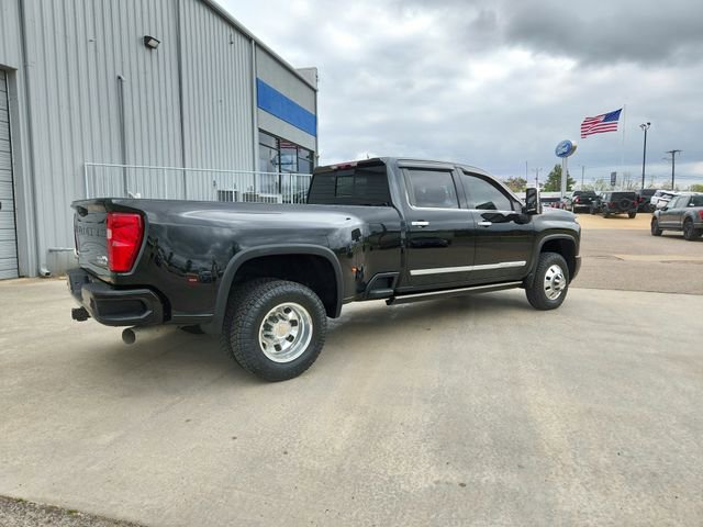 Used 2024 Chevrolet Silverado 3500 High Country w/ Technology Package AWD/4WD image 7