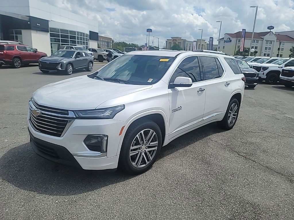 Used 2022 Chevrolet Traverse High Country image 3