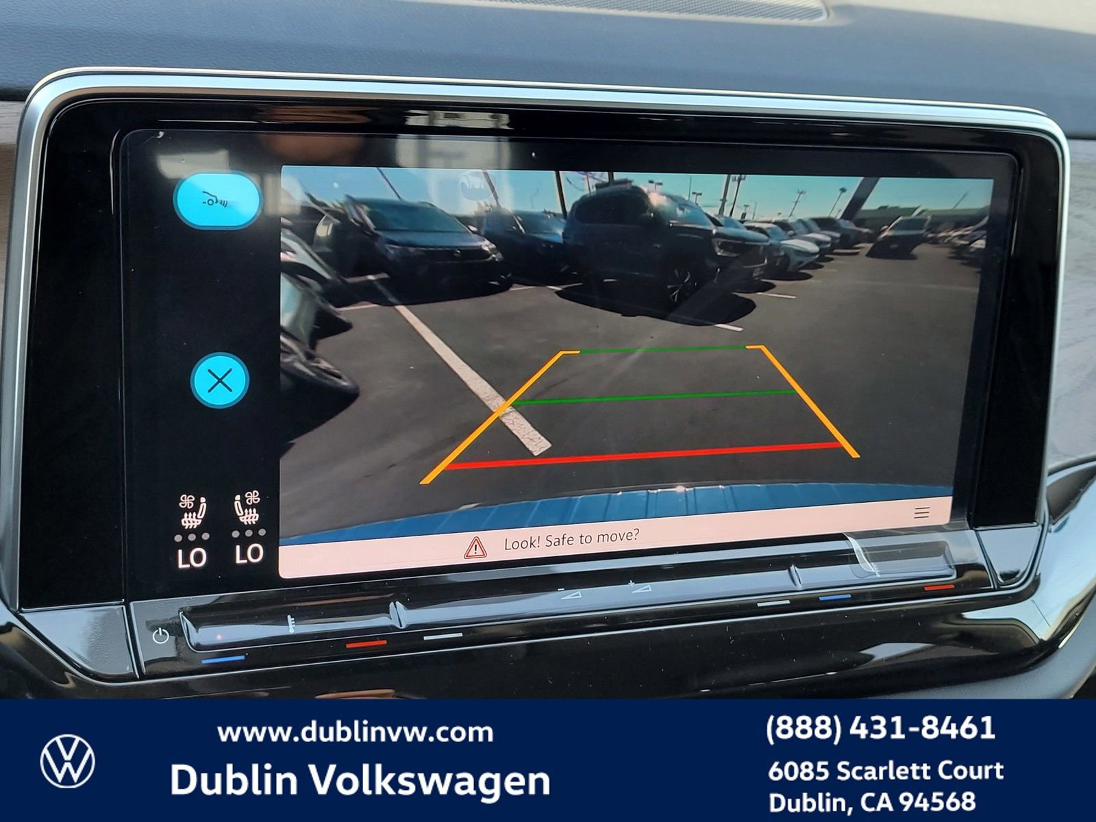 New 2026 Volkswagen Atlas SE image 17