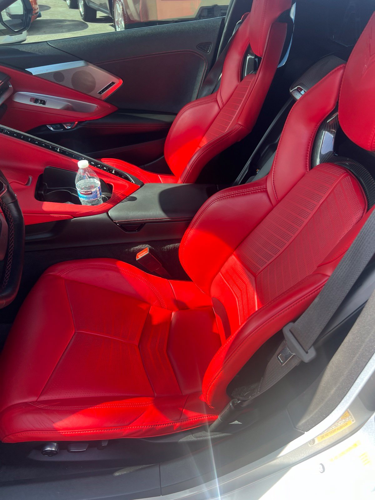 Used 2022 Chevrolet Corvette Stingray Preferred Cpe w/ Engine Appearance Package RWD image 9