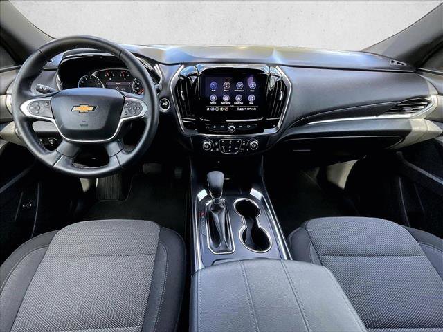 Used 2023 Chevrolet Traverse LT FWD image 16