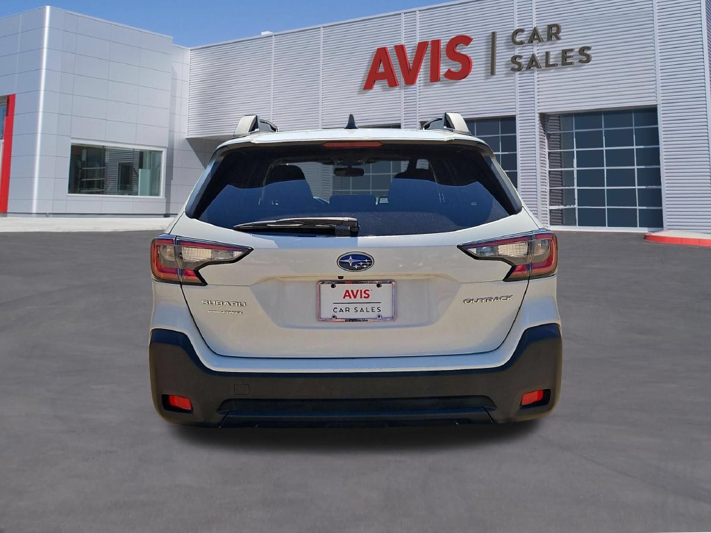 Used 2025 Subaru Outback Premium AWD/4WD image 7