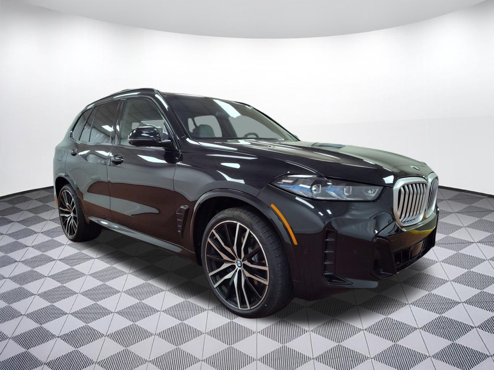 Used 2026 BMW X5 xDrive40i w/ M Sport Package AWD/4WD image 6