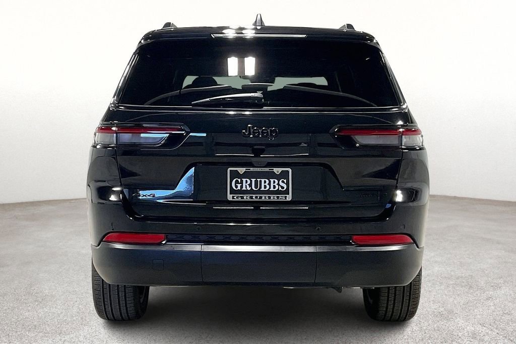 Used 2025 Jeep Grand Cherokee L Limited w/ Black Appearance Package image 6