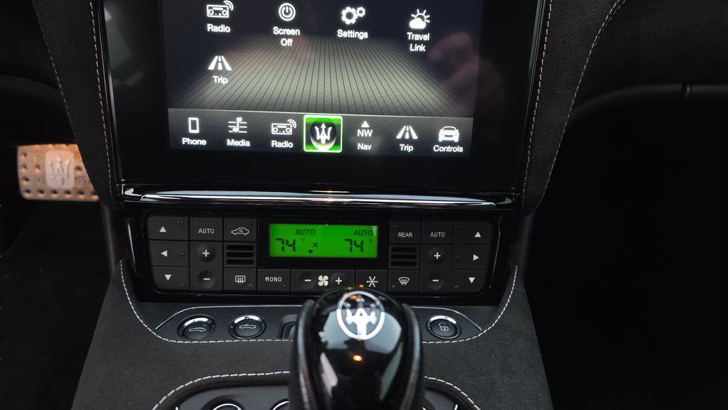 Used 2018 Maserati GranTurismo Sport image 40