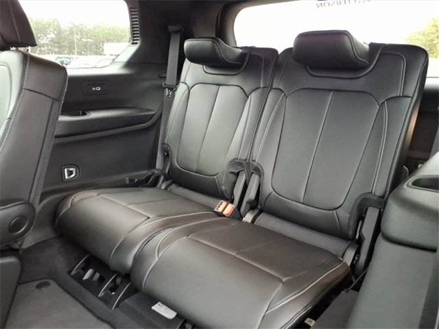 New 2025 Jeep Grand Cherokee L Limited image 17