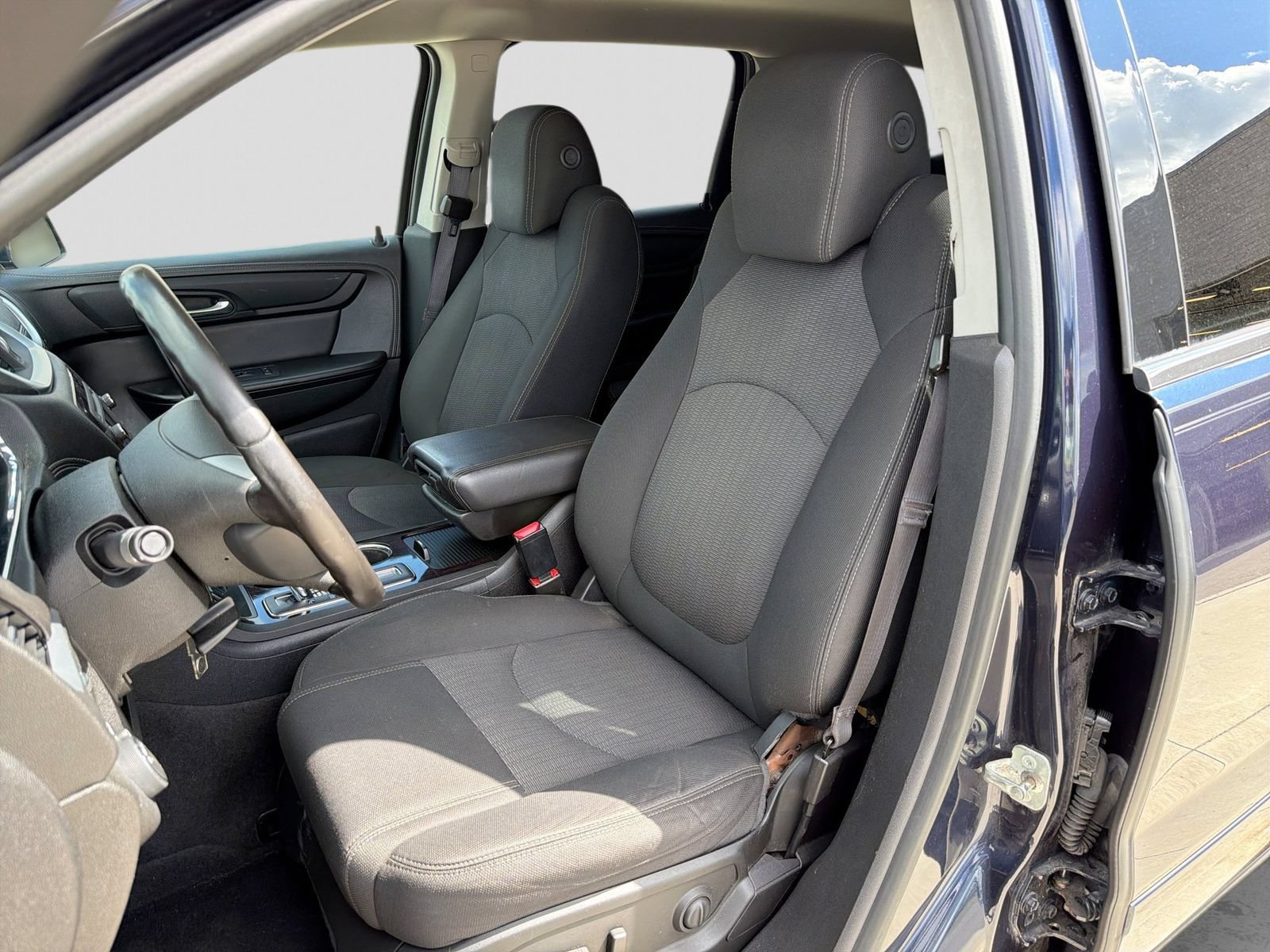 Used 2015 Chevrolet Traverse LT w/ Traveler's Package FWD image 19