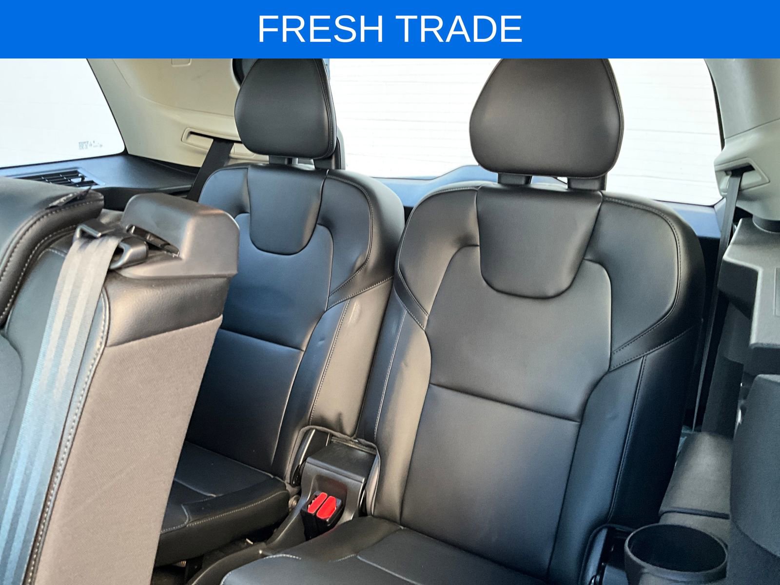 Used 2020 Volvo XC90 T5 Momentum w/ Protection Package Premier image 29