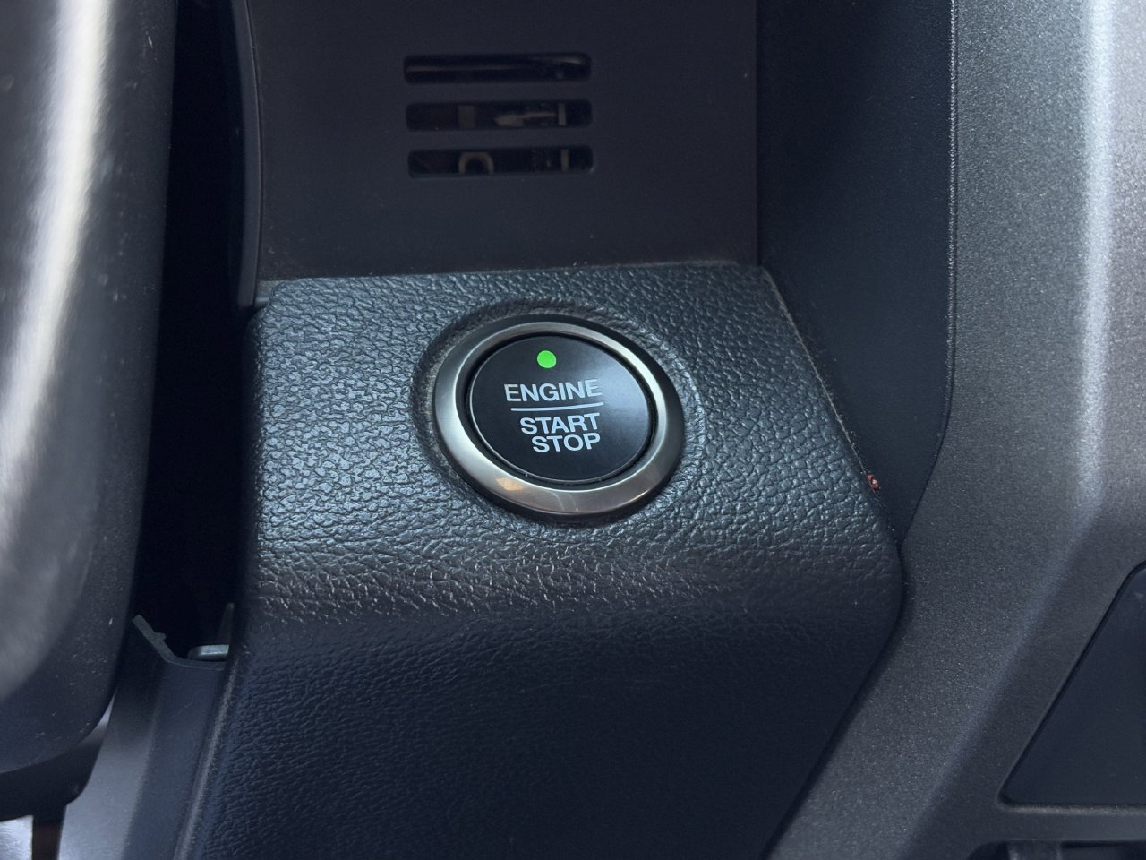 Used 2019 Ford F150 Raptor w/ Equipment Group 802A Luxury AWD/4WD image 17