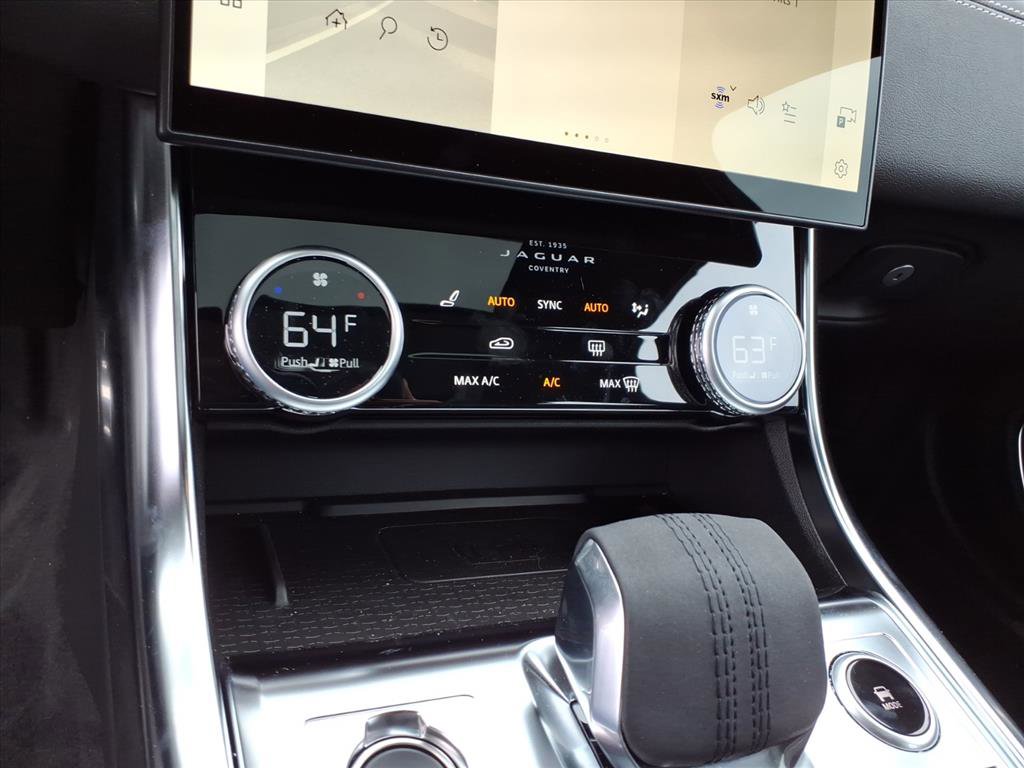 Used 2024 Jaguar XF R-Dynamic SE AWD/4WD image 19