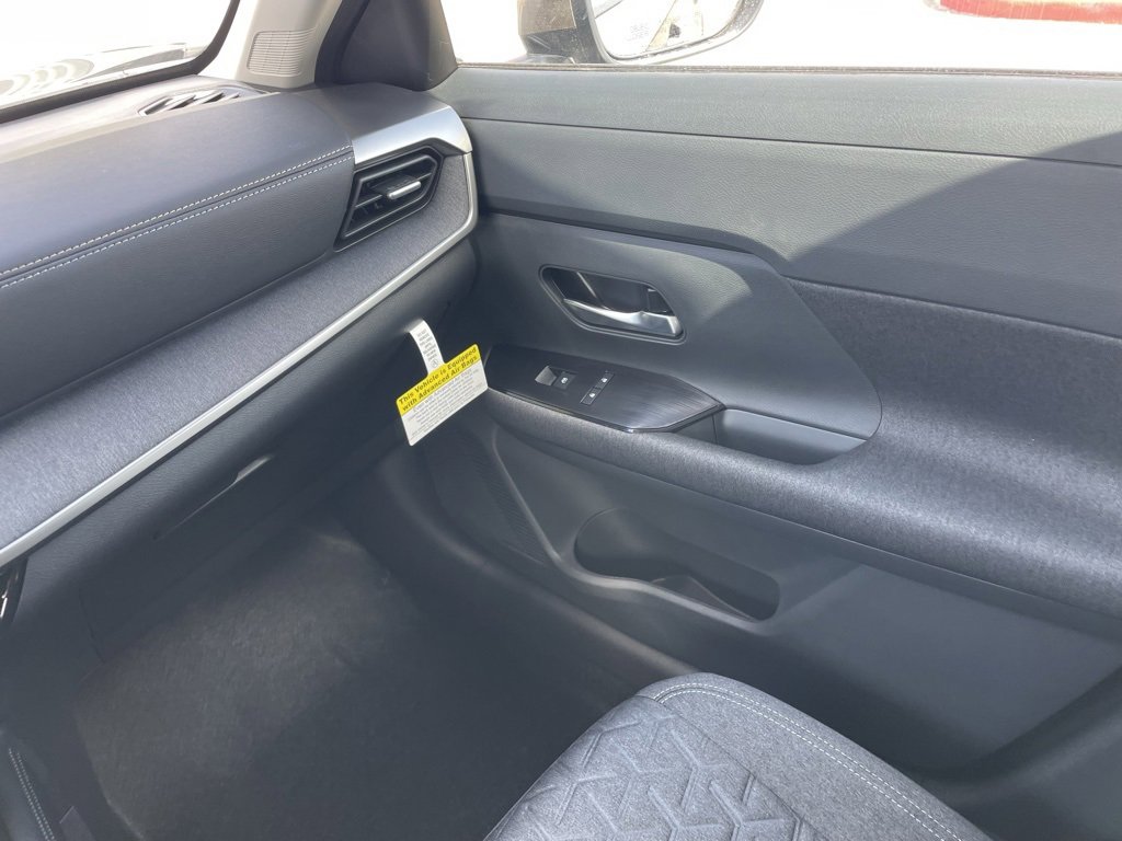 New 2025 Nissan Kicks SV w/ SV Premium Package image 18