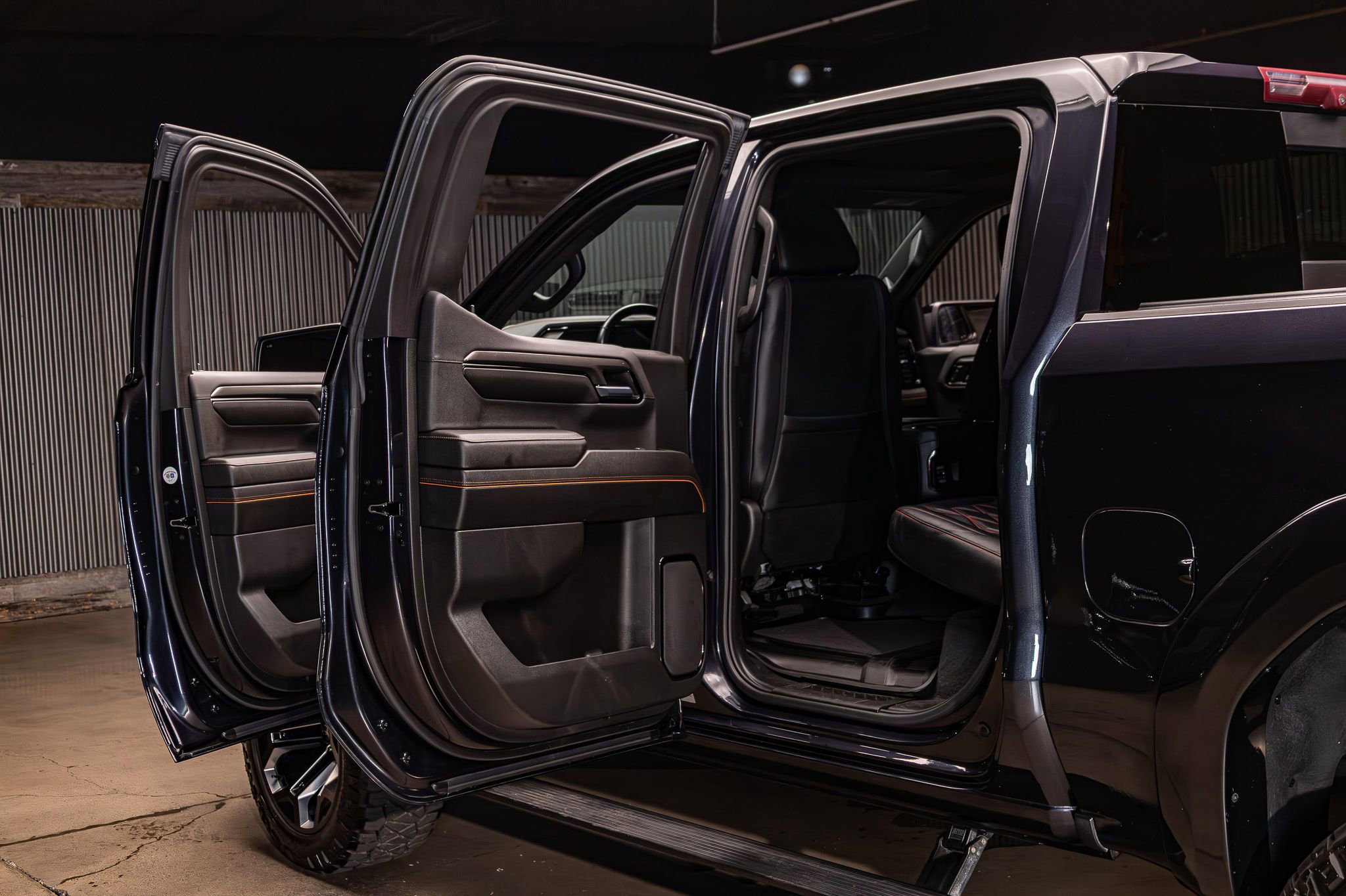 Used 2023 GMC Sierra 1500 AT4 w/ AT4 Premium Package image 27