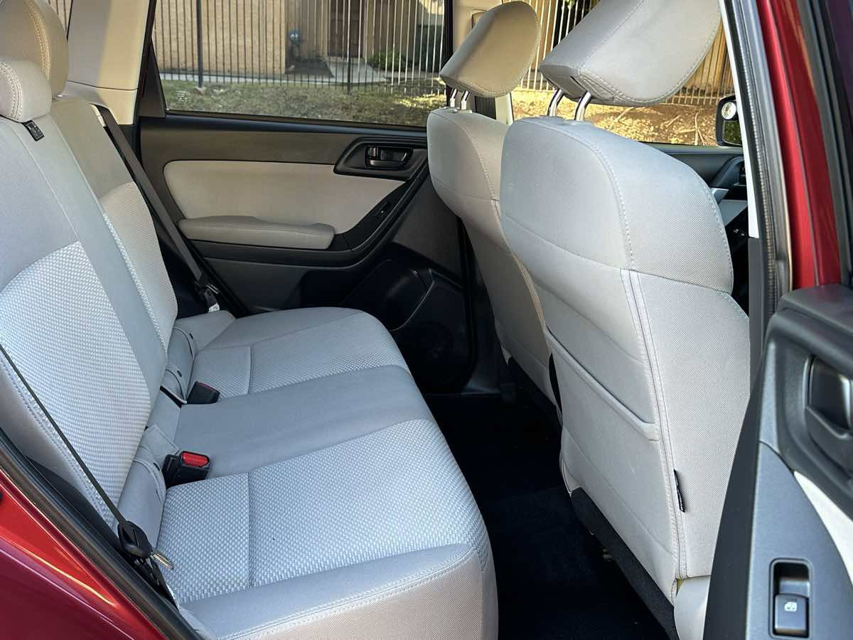 Used 2016 Subaru Forester 2.5i w/ Alloy Wheel Package image 21