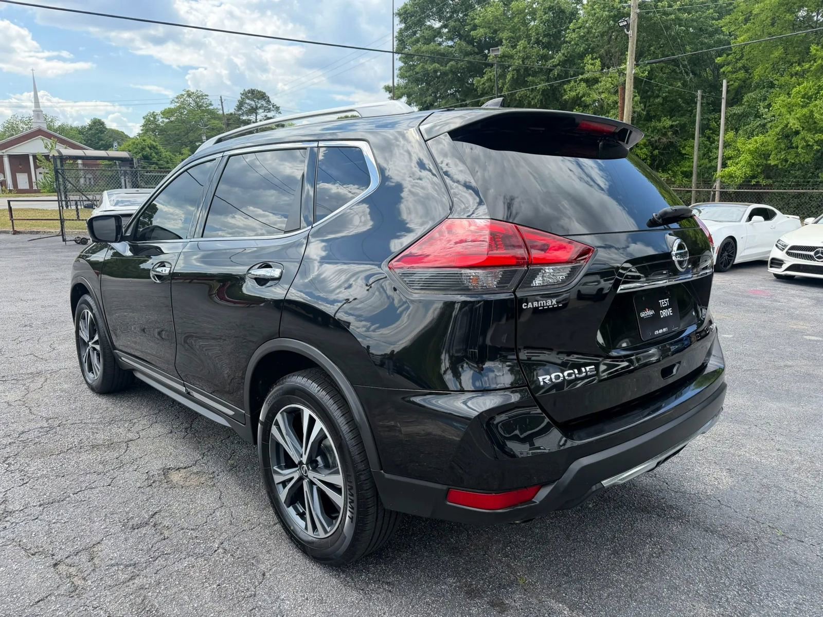 Used 2018 Nissan Rogue SL w/ Premium Package AWD/4WD image 8