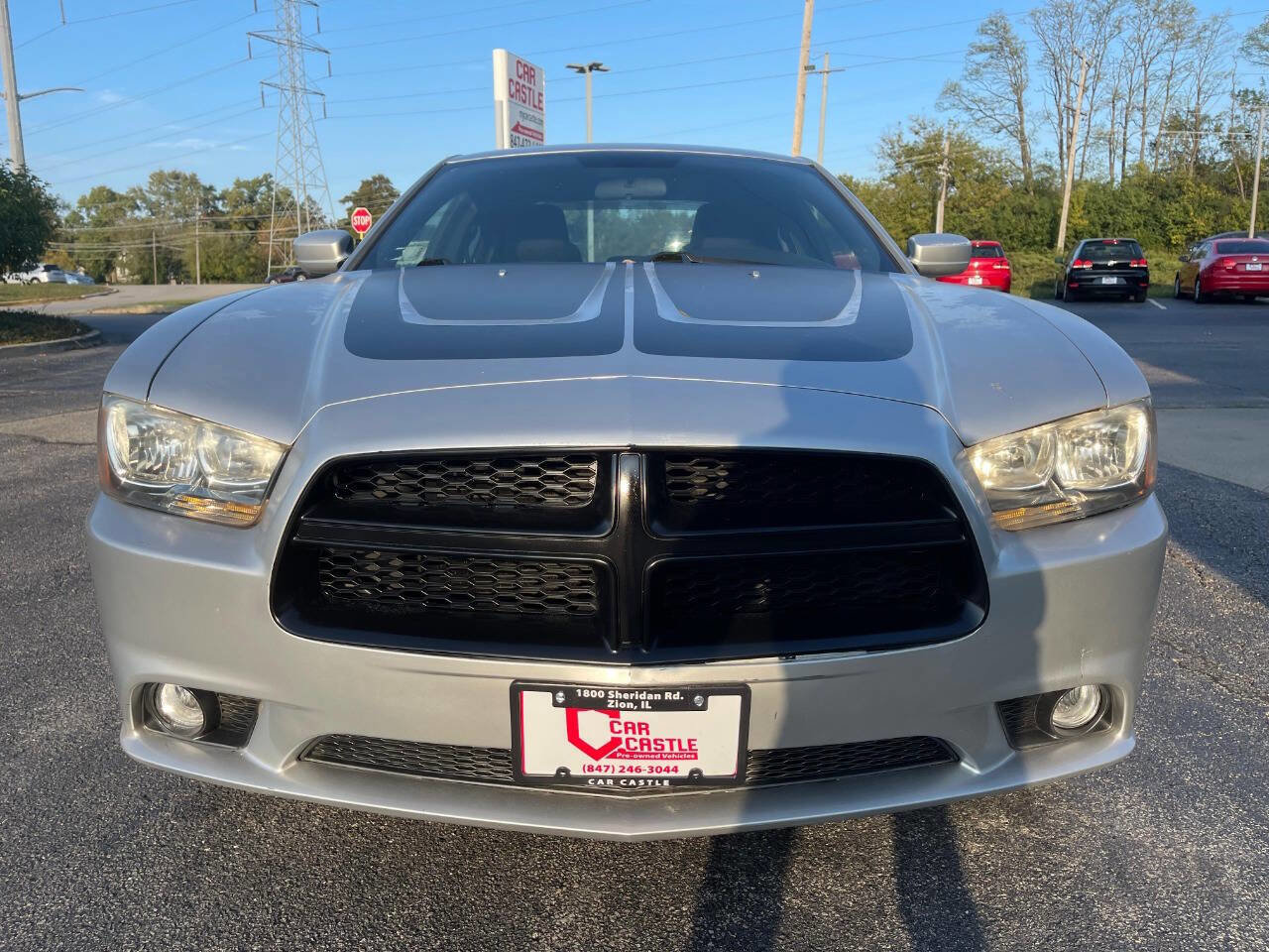 Used 2012 Dodge Charger SE image 3