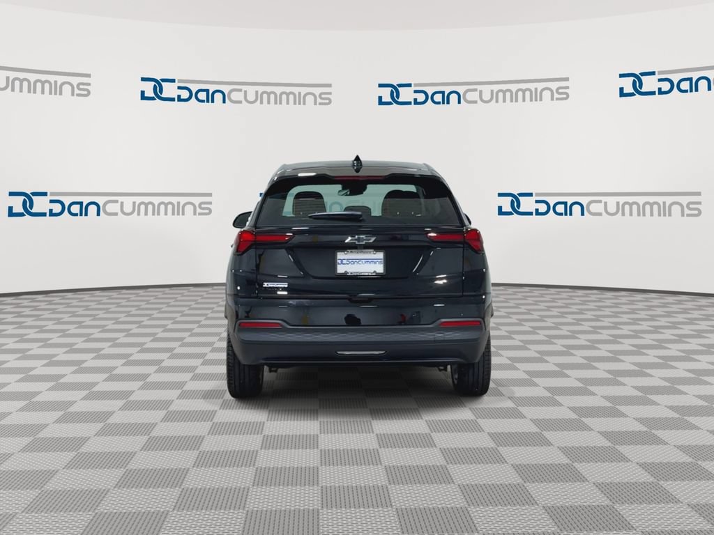 New 2027 Chevrolet Bolt LT w/ Comfort Package FWD image 7