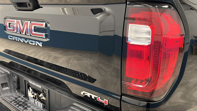 Used 2026 GMC Canyon AT4 w/ AT4 Premium Package AWD/4WD image 36