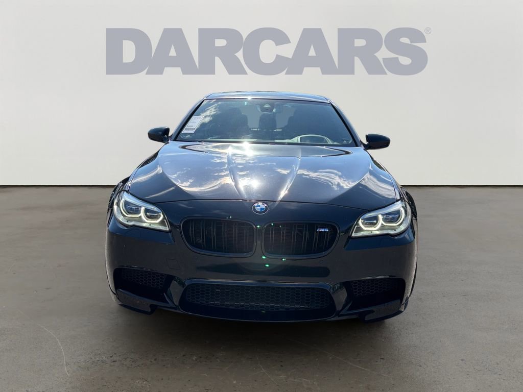 Used 2016 BMW M5 RWD image 2
