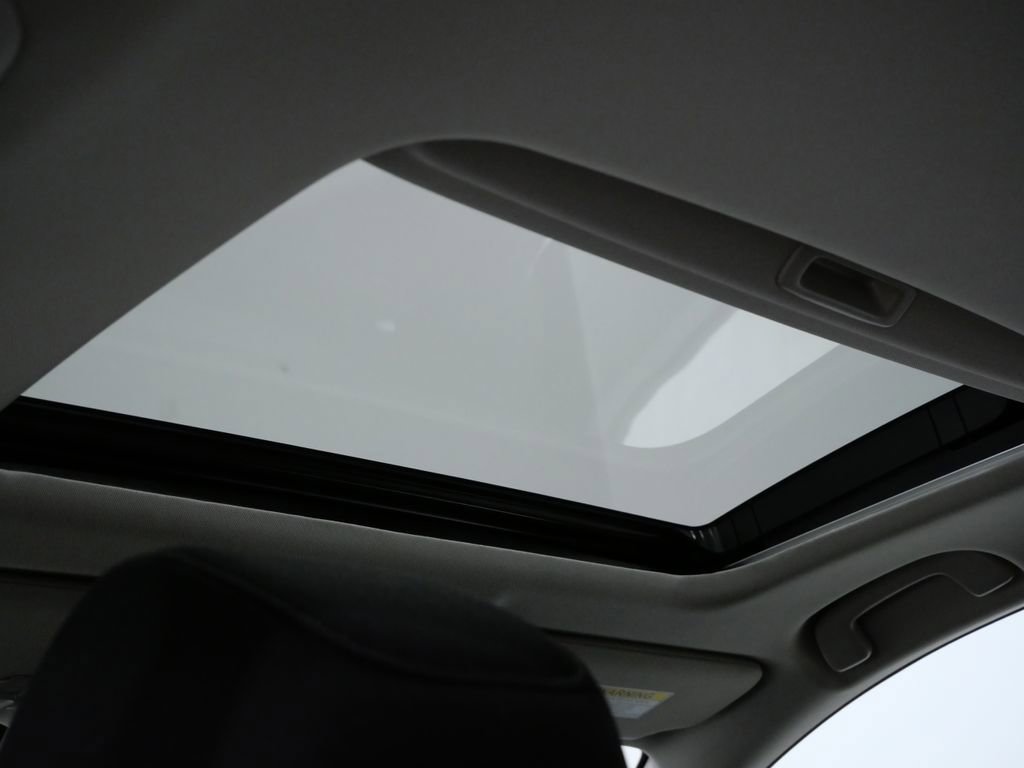 Used 2024 Honda Accord EX image 4