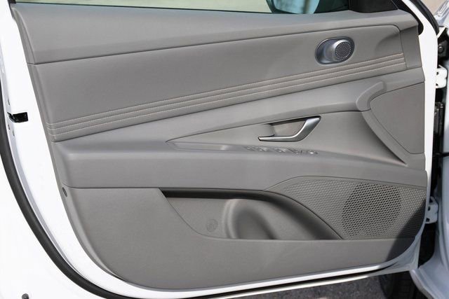 New 2026 Hyundai Elantra Sport image 9