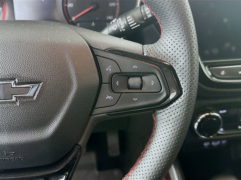 Used 2023 Chevrolet TrailBlazer RS w/ Convenience Package image 26