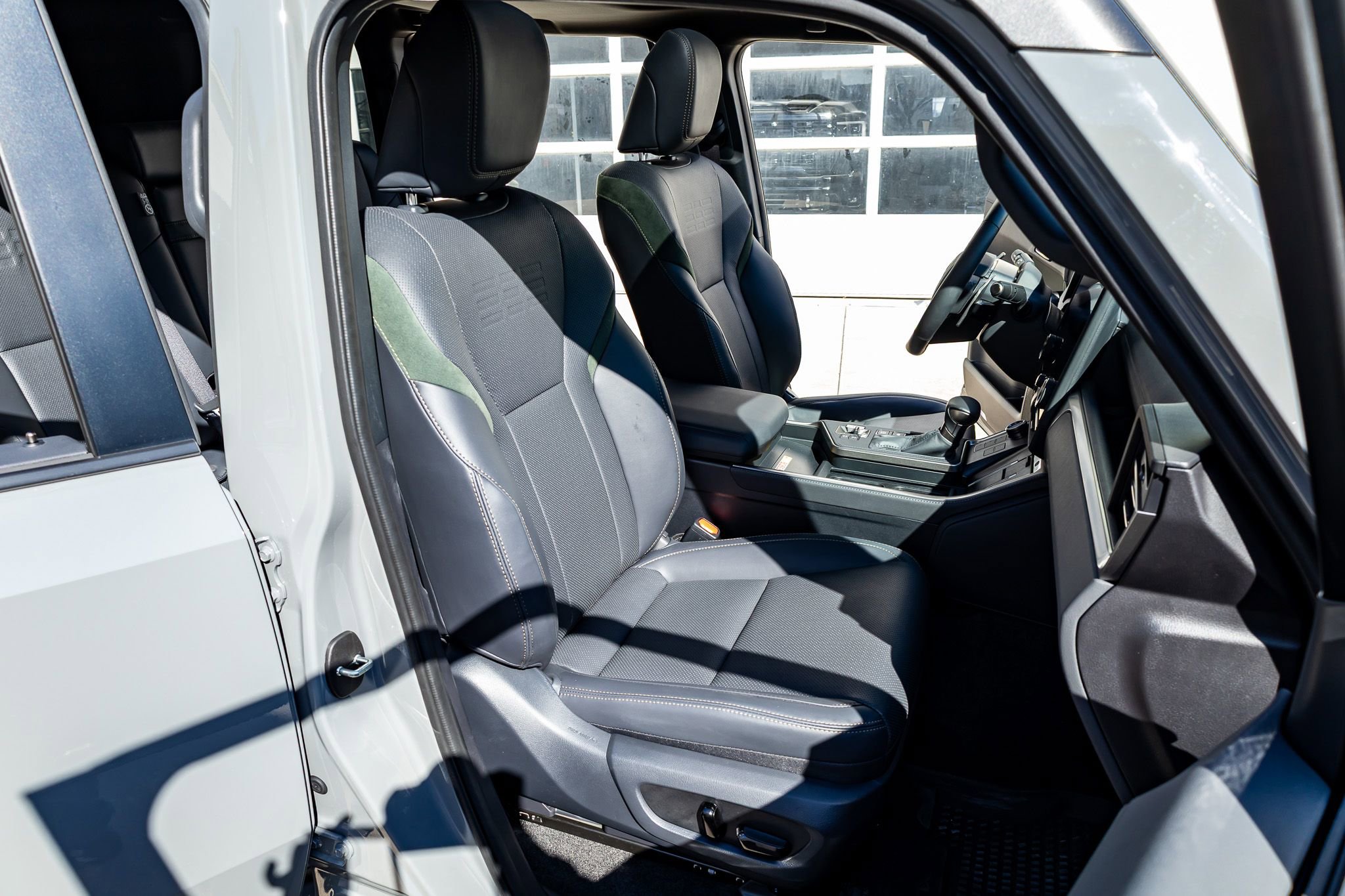 Used 2025 Lexus GX 550 550 Overtrail image 29