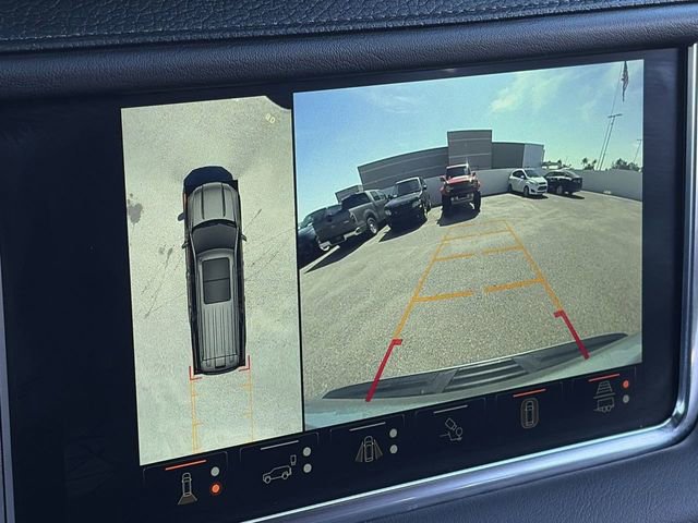 Used 2024 GMC Yukon XL Denali w/ Advanced Technology Package image 29