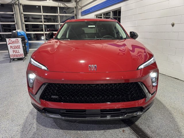 New 2025 Buick Envision Sport Touring image 3