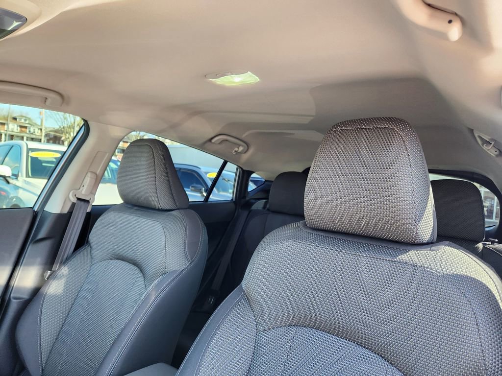 Used 2024 Subaru Crosstrek 2.0i Premium image 12