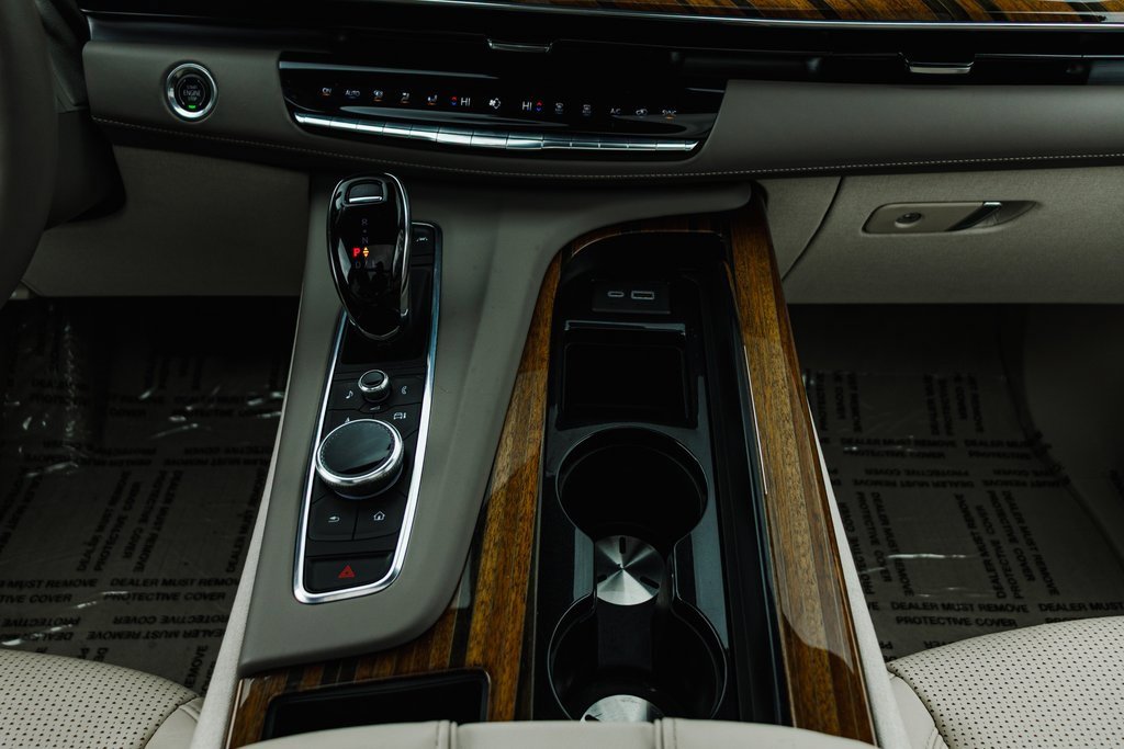 Used 2023 Cadillac Escalade ESV Premium Luxury Platinum w/ LPO, Radiant Package image 28