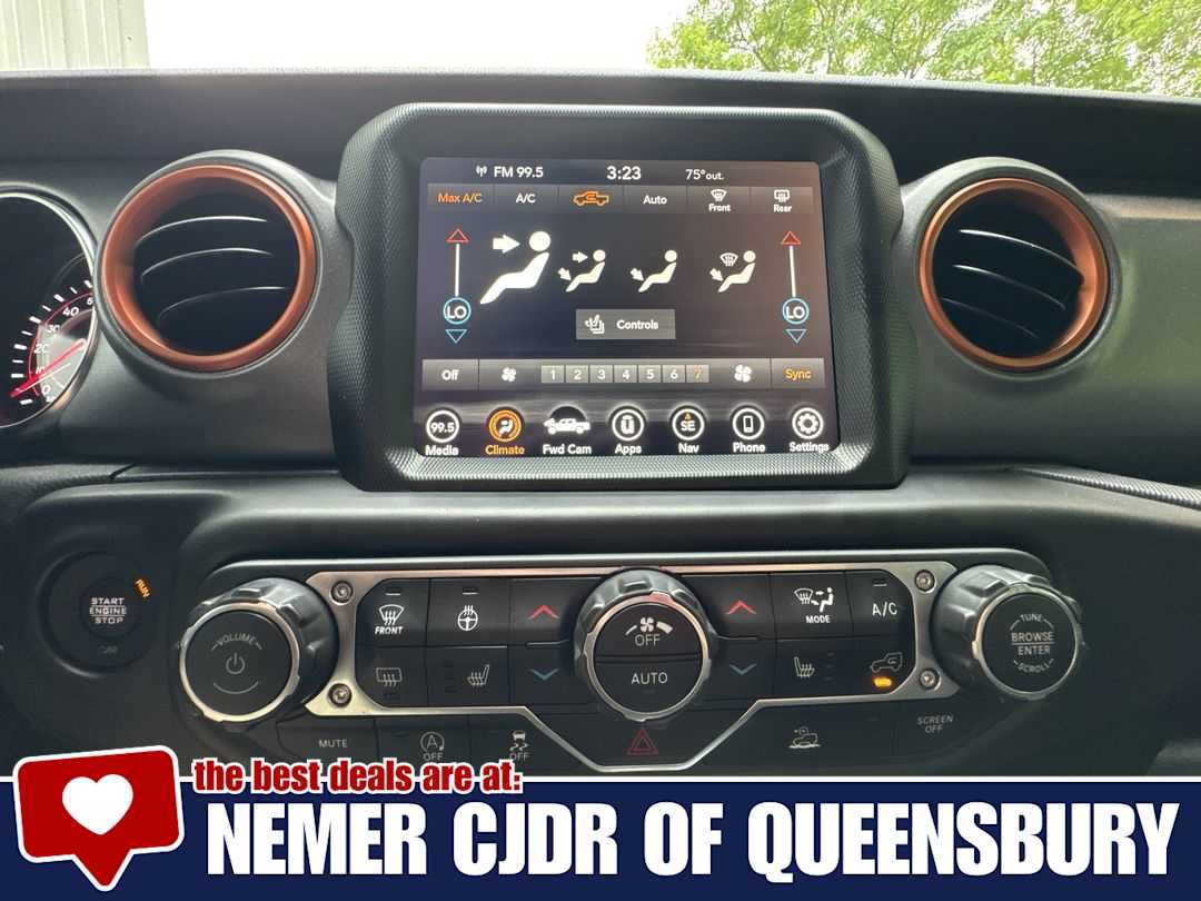 Used 2022 Jeep Gladiator Mojave w/ LED Lighting Group AWD/4WD image 19