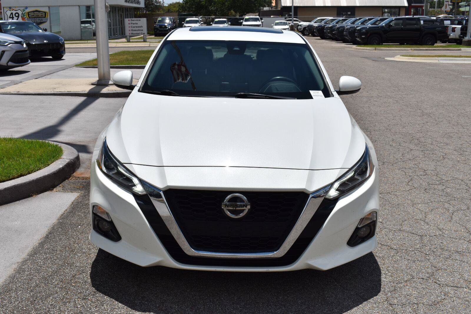 Used 2022 Nissan Altima 2.5 SL AWD/4WD image 16