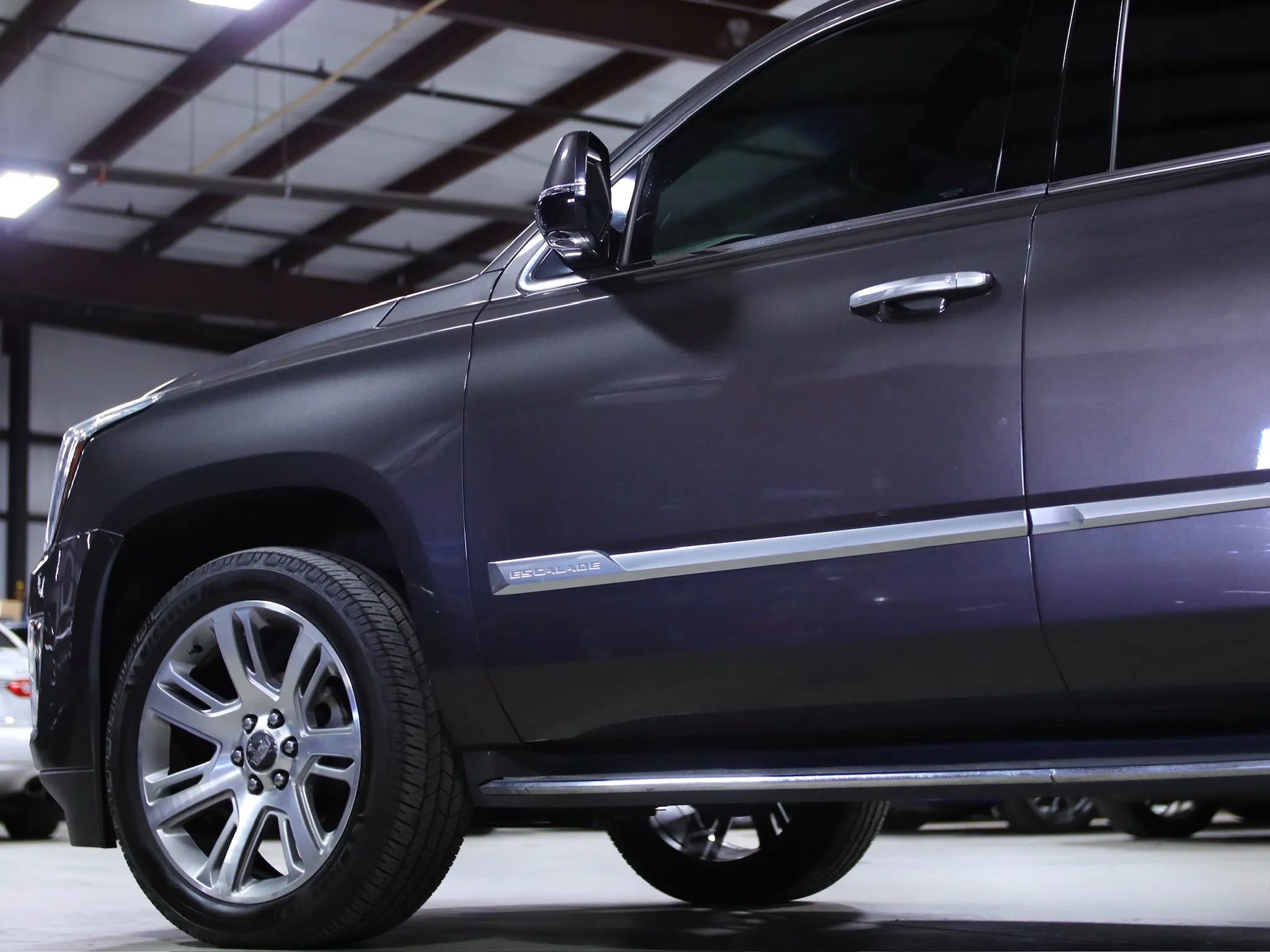 Used 2017 Cadillac Escalade Luxury image 20