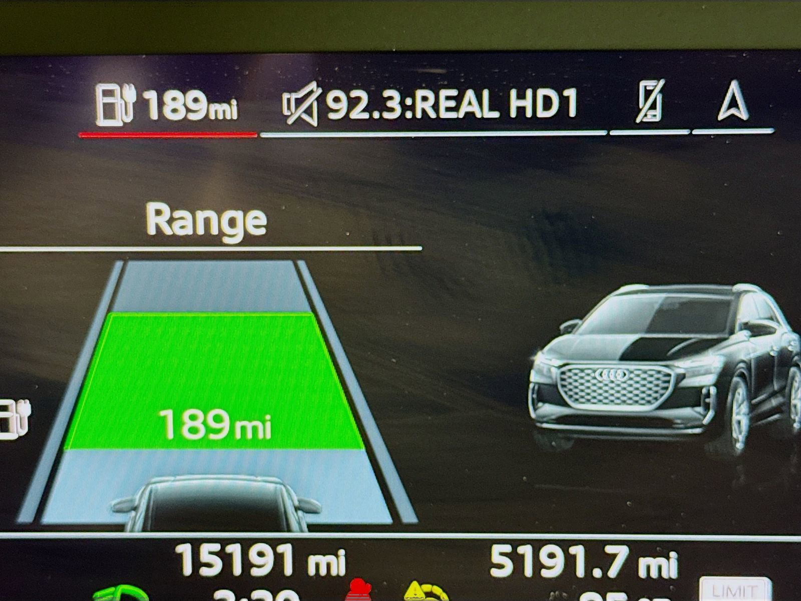 Used 2023 Audi Q4 e-tron Premium Plus w/ Premium Plus image 12