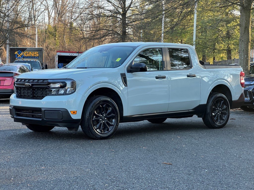 Used 2023 Ford Maverick XLT w/ Black Appearance Package image 2