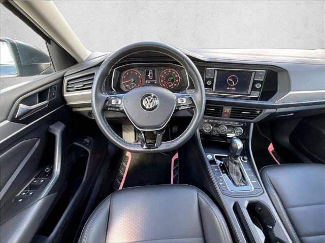 Used 2021 Volkswagen Jetta SE w/ SE Cold Weather Package FWD image 7