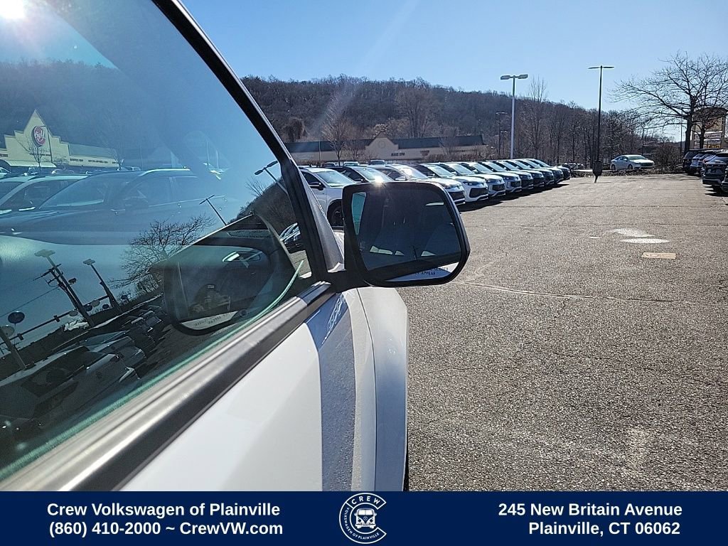 Used 2022 Chevrolet Colorado W/T image 35