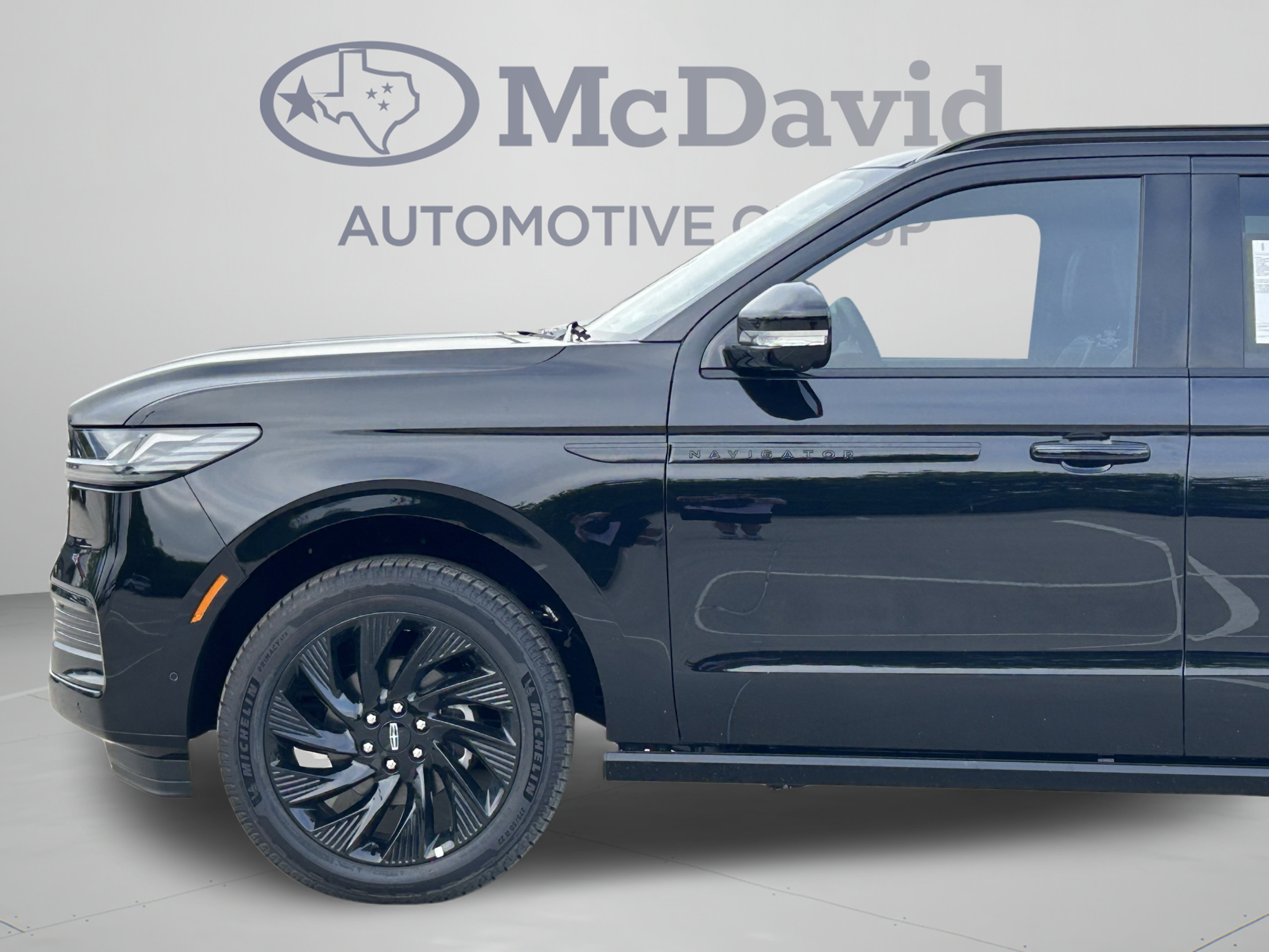 New 2025 Lincoln Navigator L Reserve w/ Jet Appearance Package AWD/4WD image 30