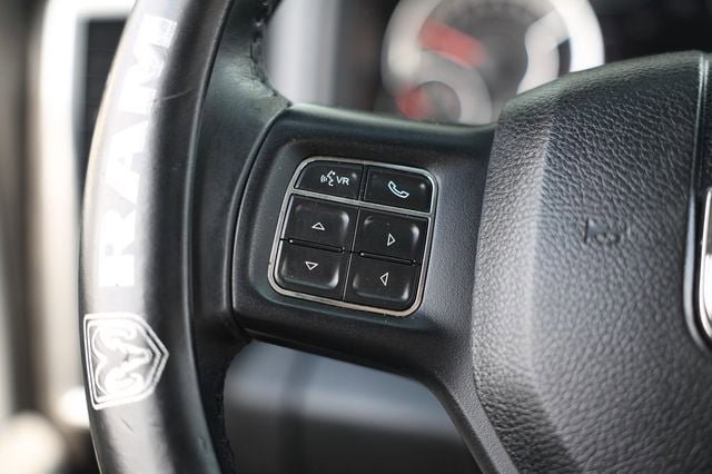 Used 2017 RAM 1500 SLT RWD image 27