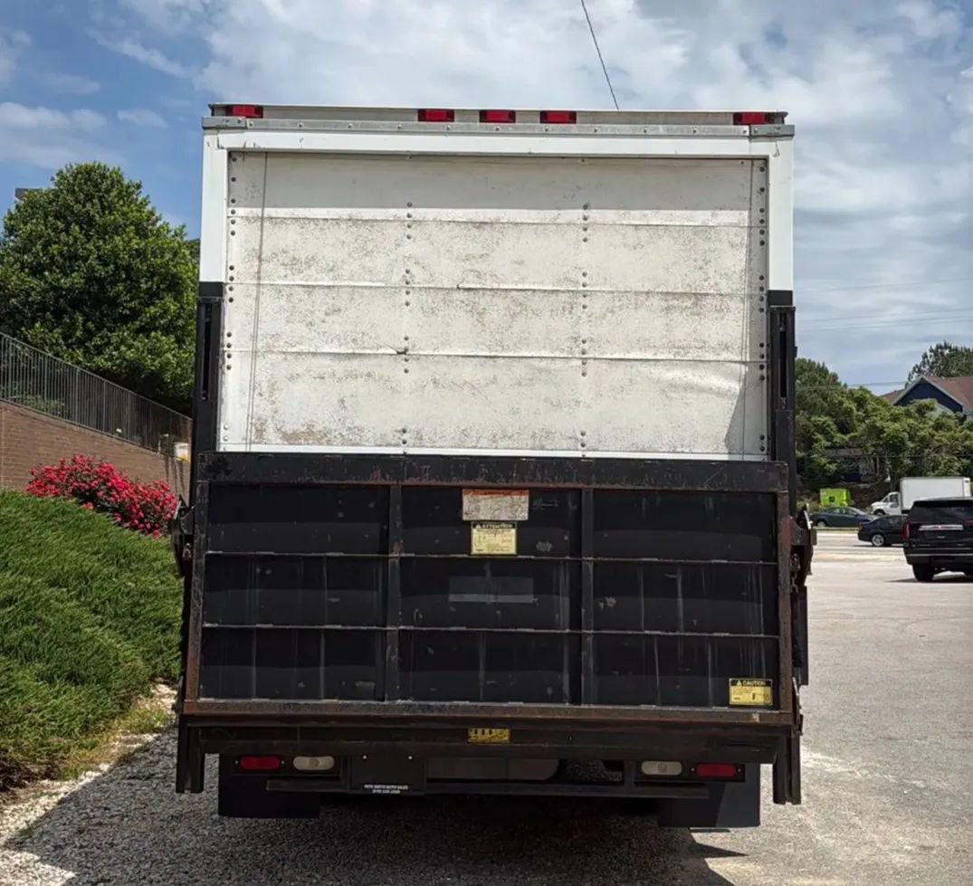 Used 2011 Ford E-450 and Econoline 450 Super Duty RWD image 8